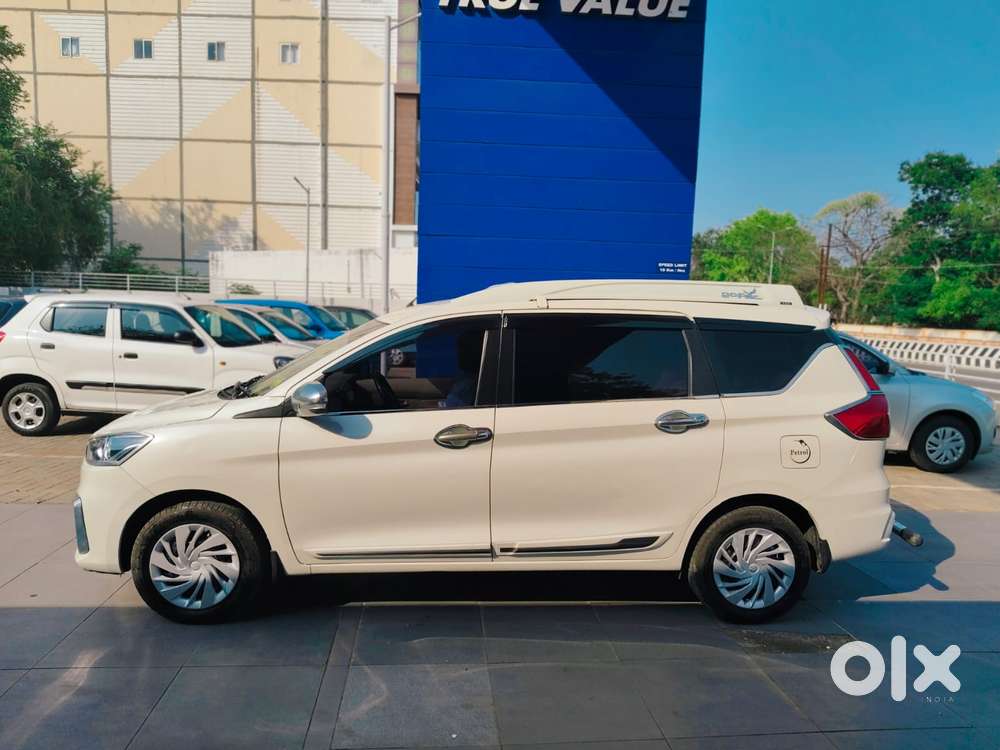 Maruti Suzuki Ertiga Vxi Shvs, 2022, Petrol