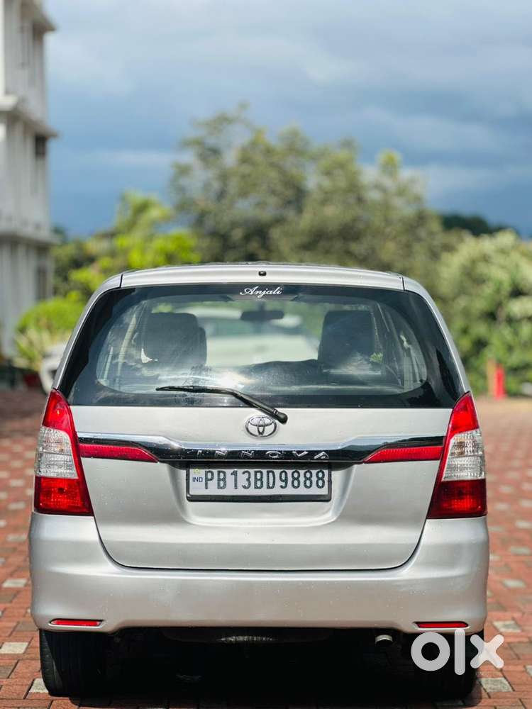 Toyota Innova 2.5 G (diesel) 8 Seater, 2013, Diesel