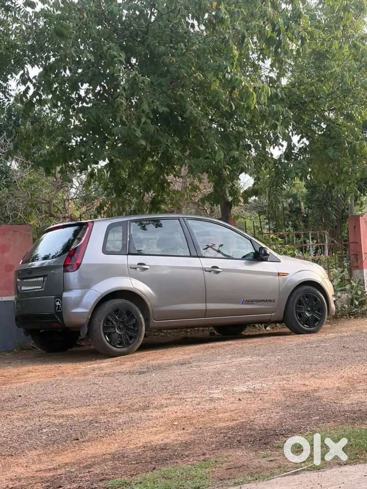Ford Figo Petrol 2010