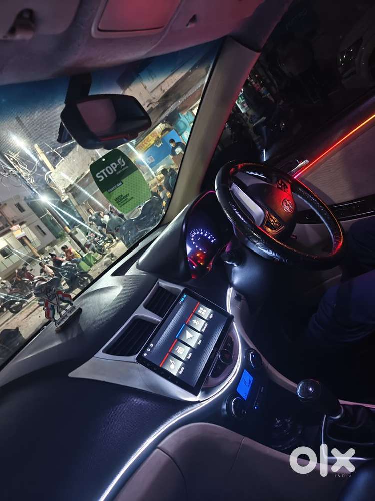 Hyundai Fluidic Verna 2012