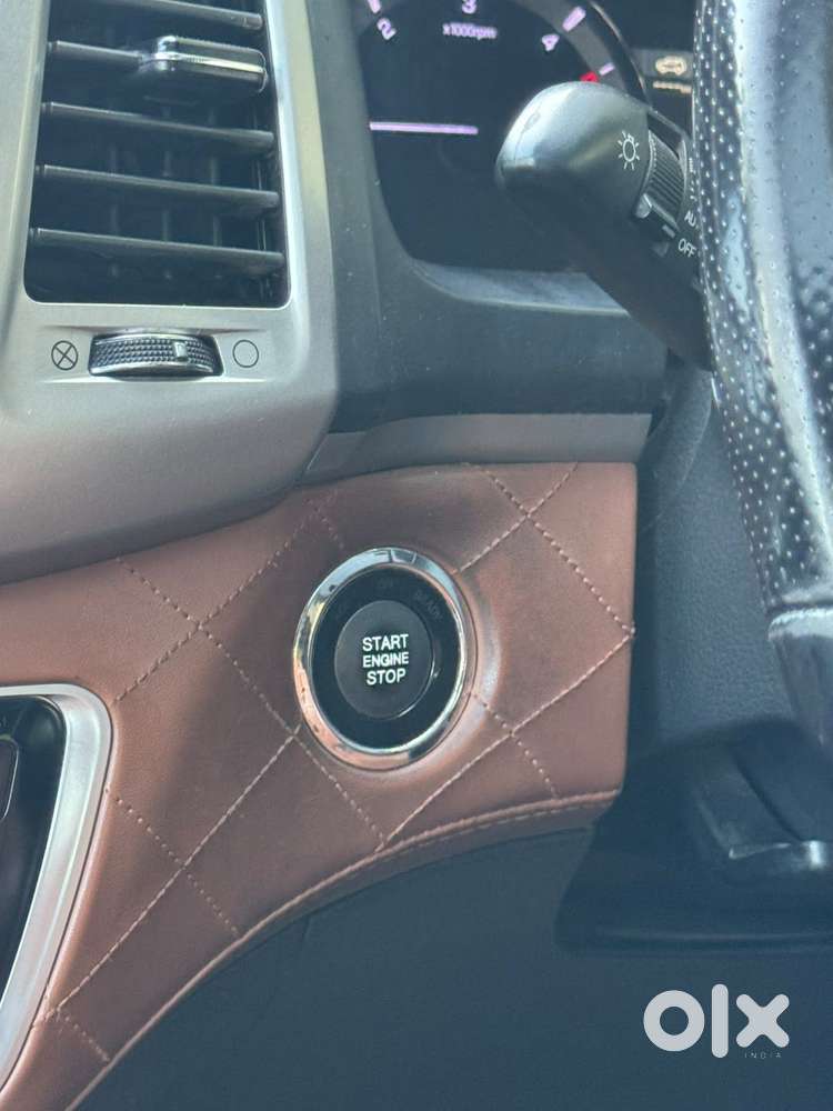 Mahindra Alturas G4 4wd At, 2019, Diesel