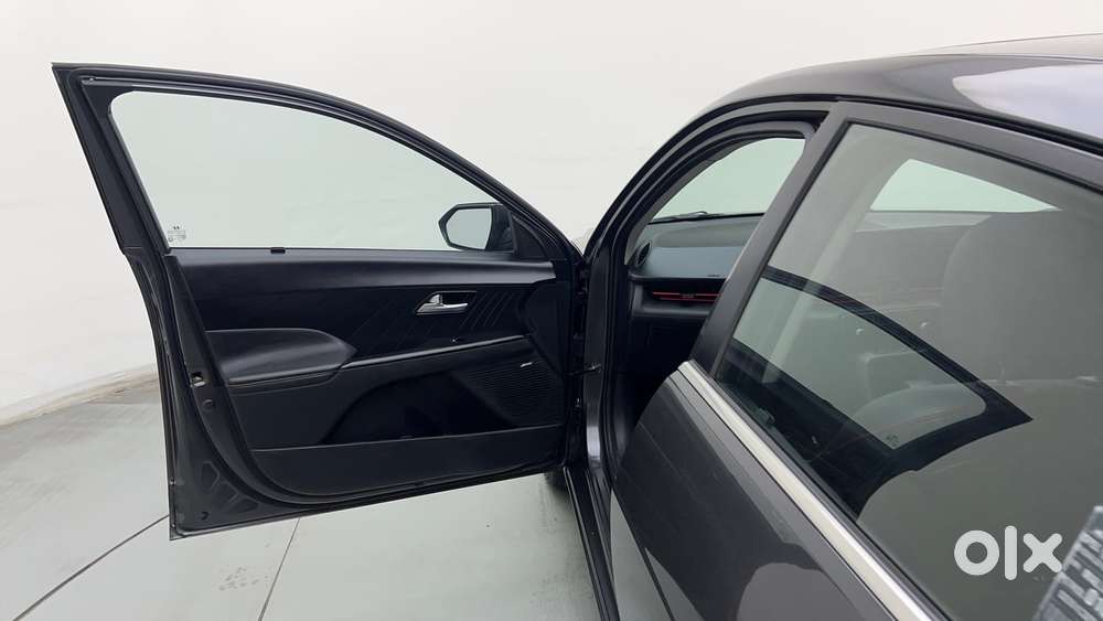 Hyundai Verna 1.5 Sx (o) Turbo Petrol Dct, 2023, Petrol