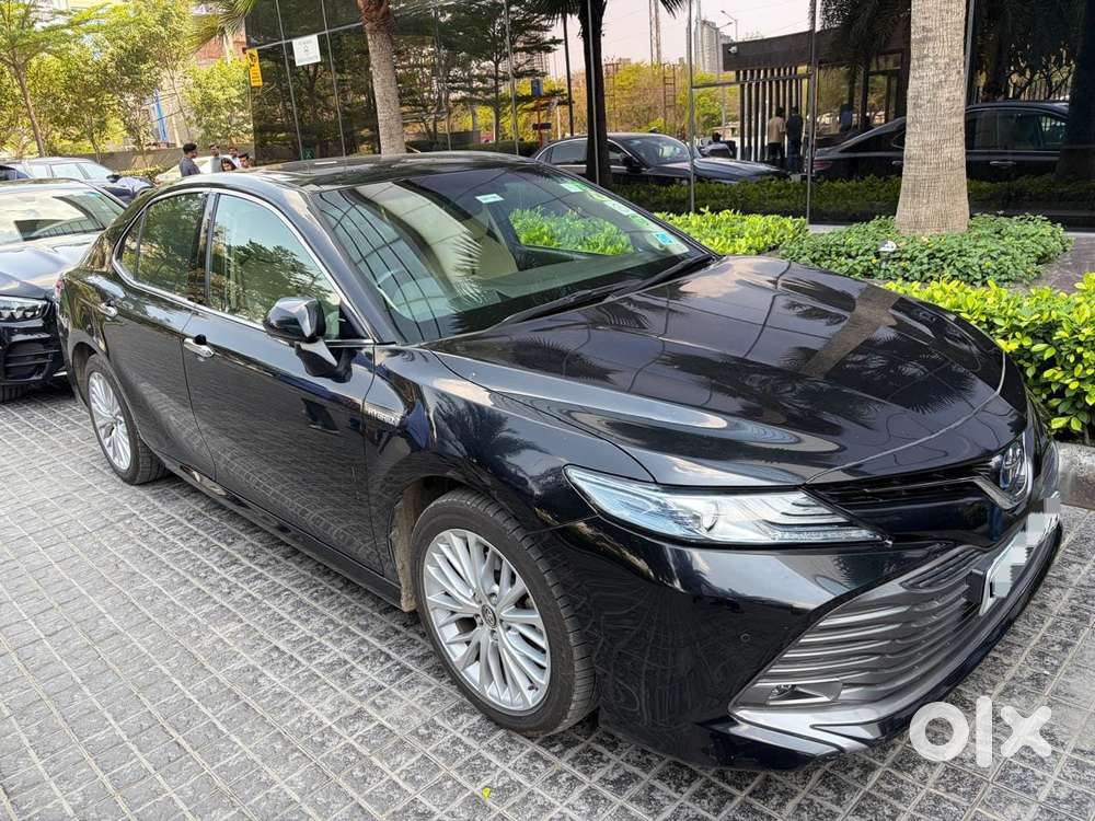 Toyota Camry Hybrid, 2019