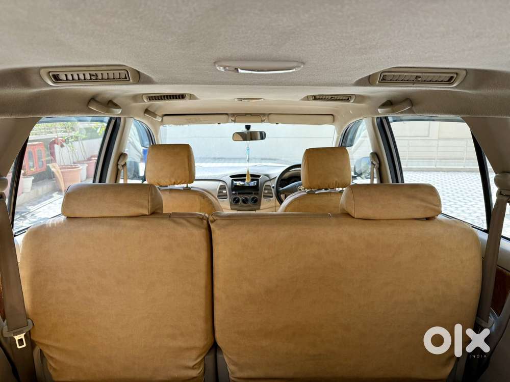 Toyota Innova 2.5 G (diesel) 8 Seater, 2012, Diesel