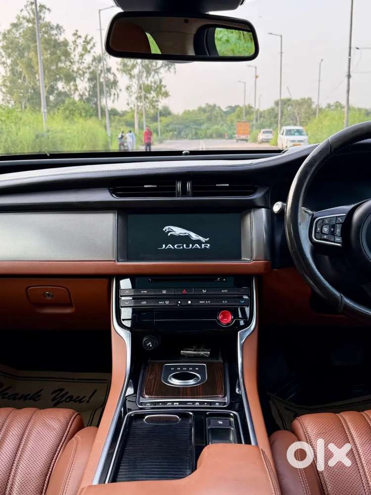 Jaguar Xf, 2017, Petrol
