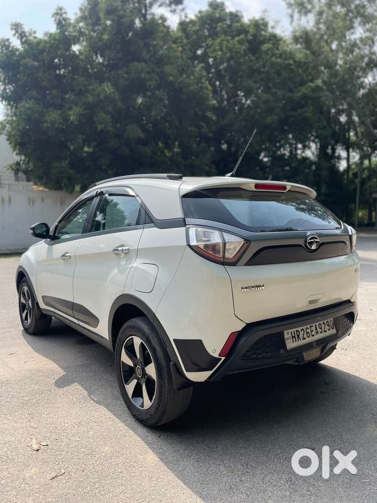 Tata Nexon 1.2 Revotron Xma Amt (s), 2019, Diesel