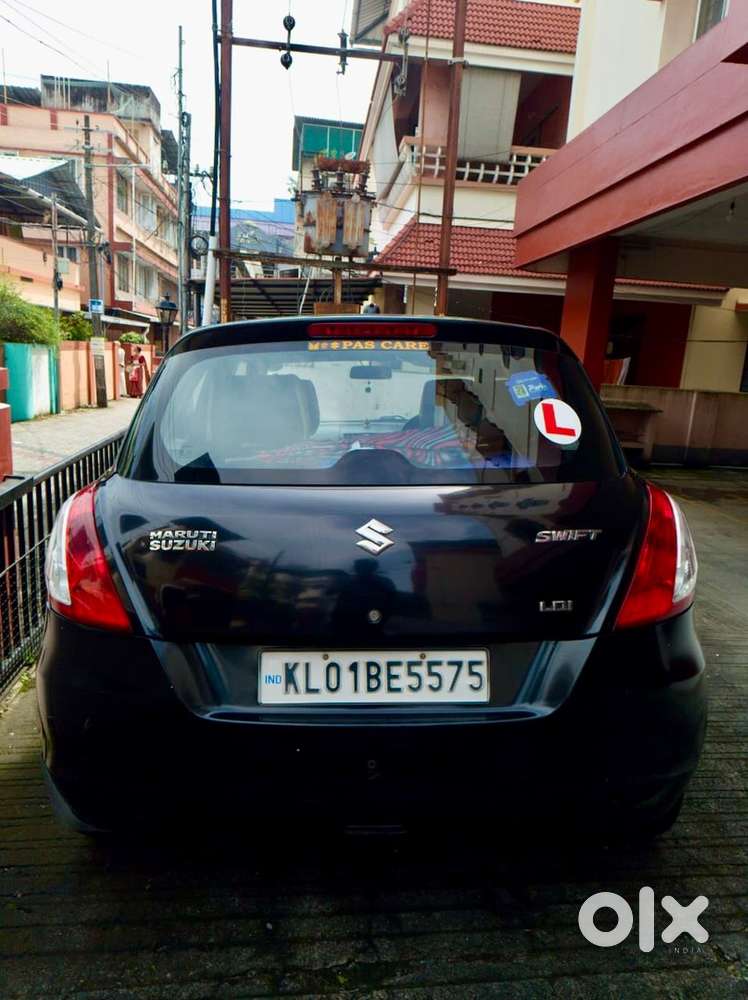 Maruti Suzuki Swift Diesel - 2012 (feb)  Kl-01  Black