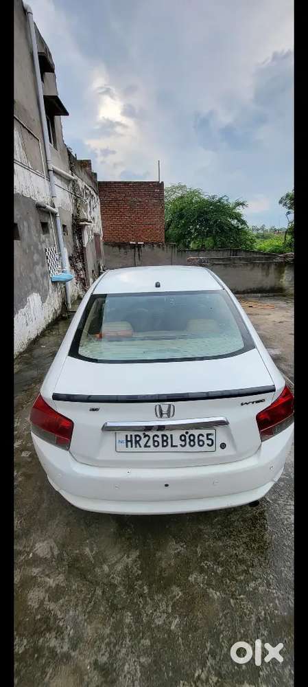 Honda City Automatic 2011 Cng & Hybrids 125000 Km Driven