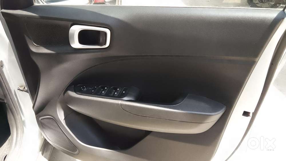 Hyundai Venue S, 2022, Petrol