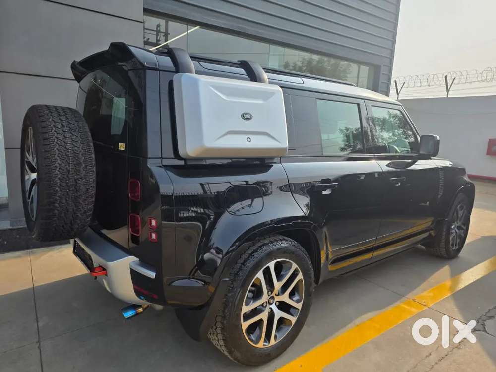 Land Rover Defender 2025 Automatic