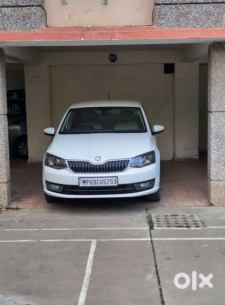 Skoda Rapid [ ] 1.5 Elegance Plus Tdi At, 2016, Diesel