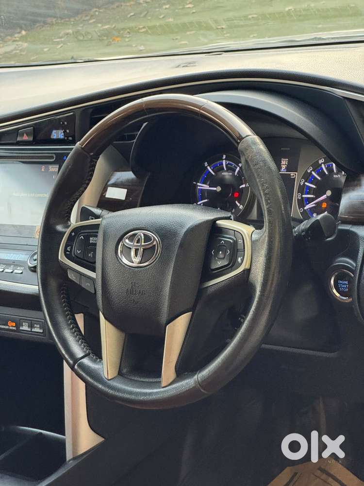 Toyota Innova Crysta 2.8z Automatic, 2017, Diesel
