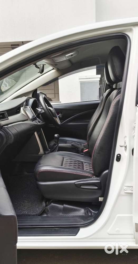 Toyota Innova Crysta [2020-ongoing] 2.4 Gx 7 Str, 2023, Diesel