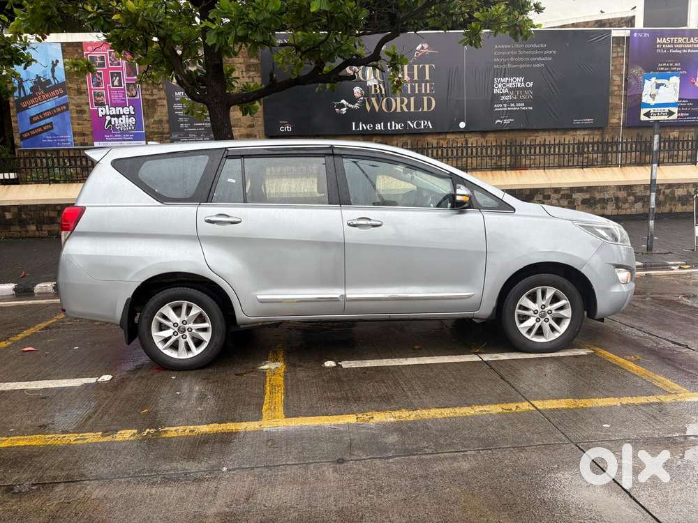 Toyota Innova Crysta 2.8 Zx At 7 Seater, 2017, Diesel