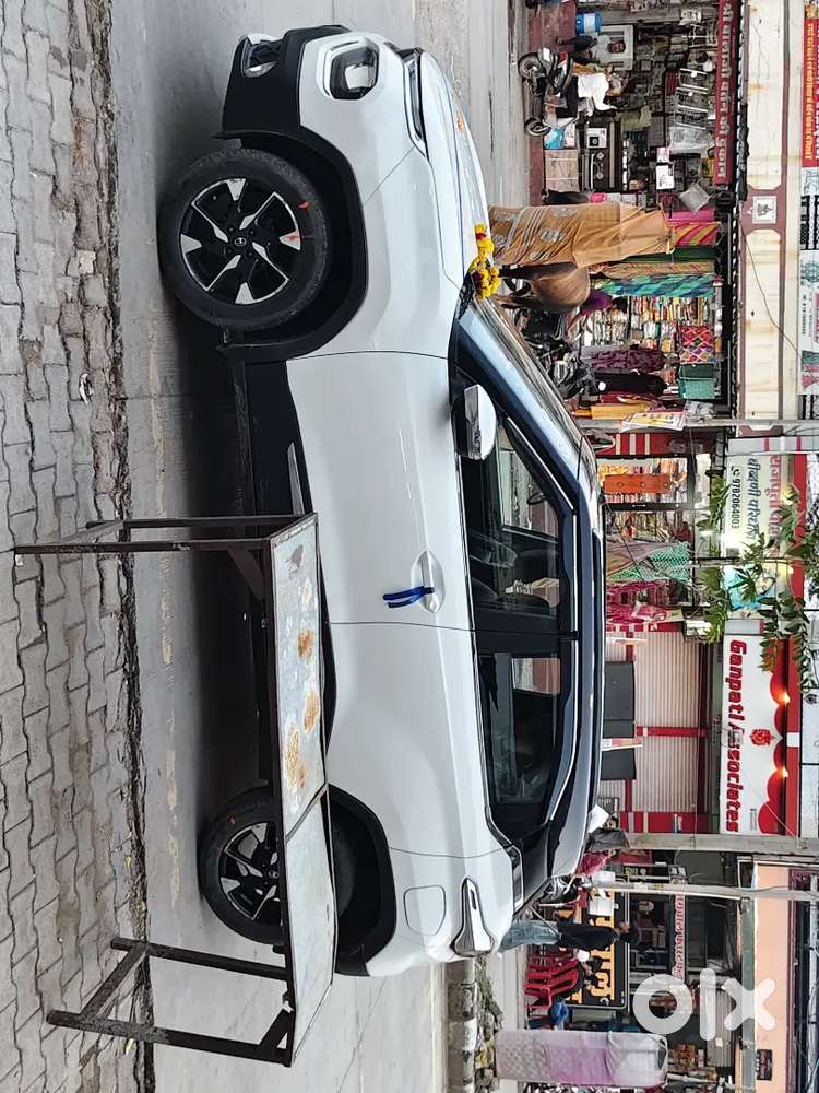 Tata Punch 2022 Petrol Well Maintained, Push Button Start ,less Driven