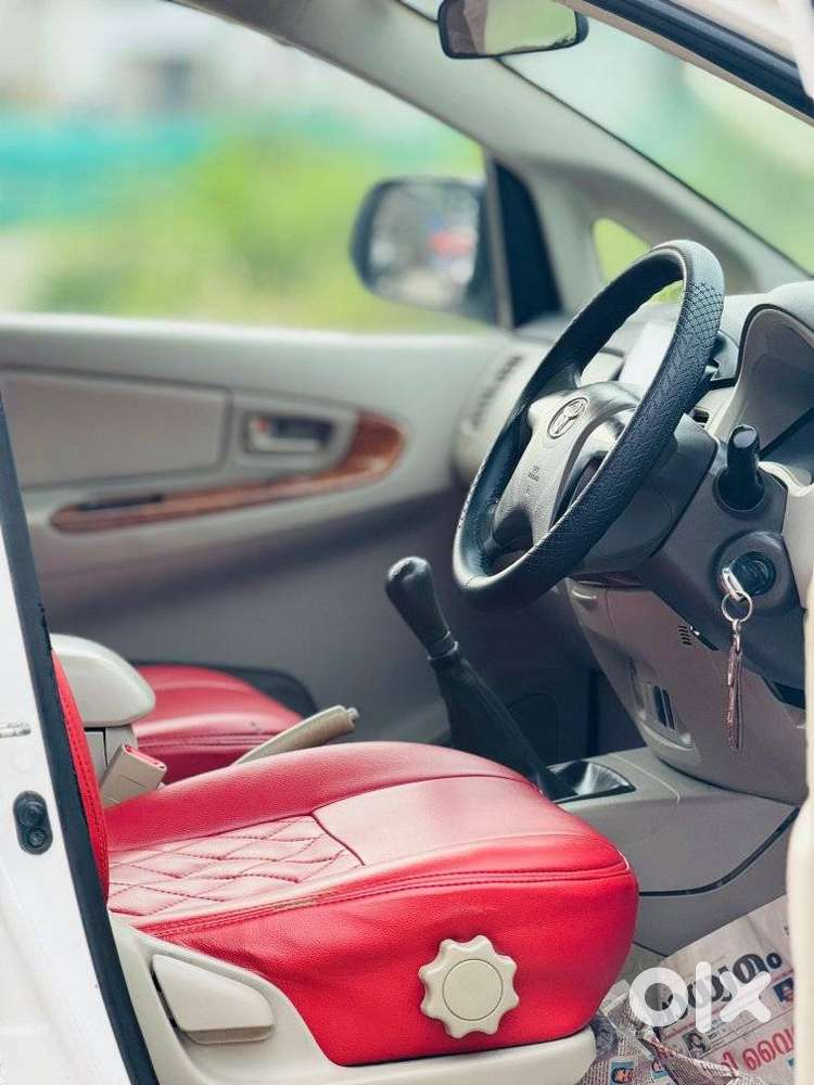 Toyota Innova 2009-2011 2.5 Gx 8 Str, 2012, Diesel