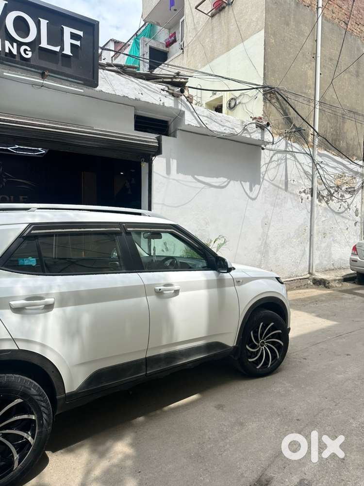 Hyundai Venue 2023 Petrol Manual