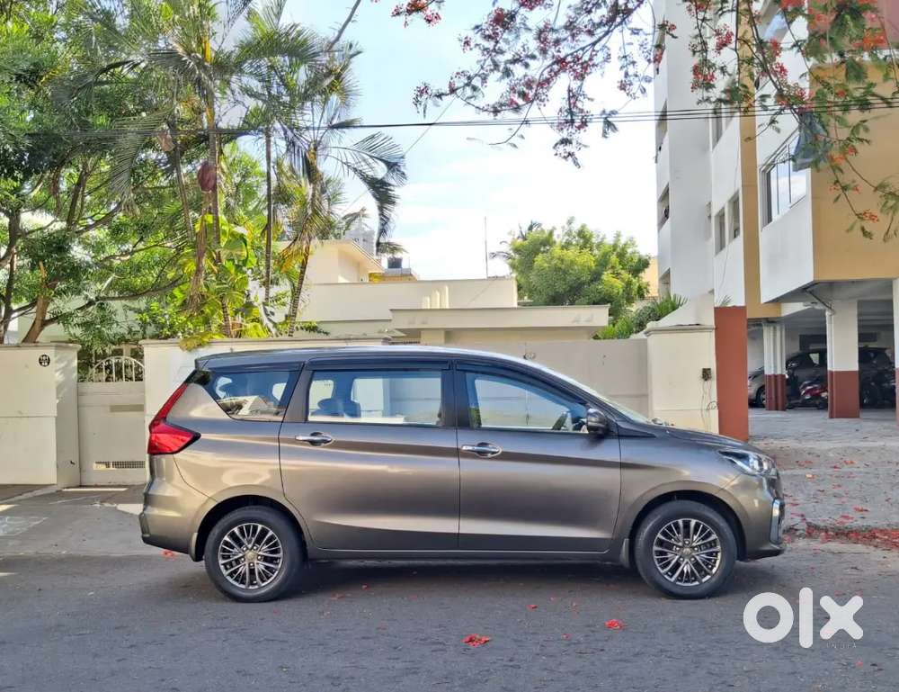 Maruti Suzuki Ertiga Smart Hybrid Automatic Zxi