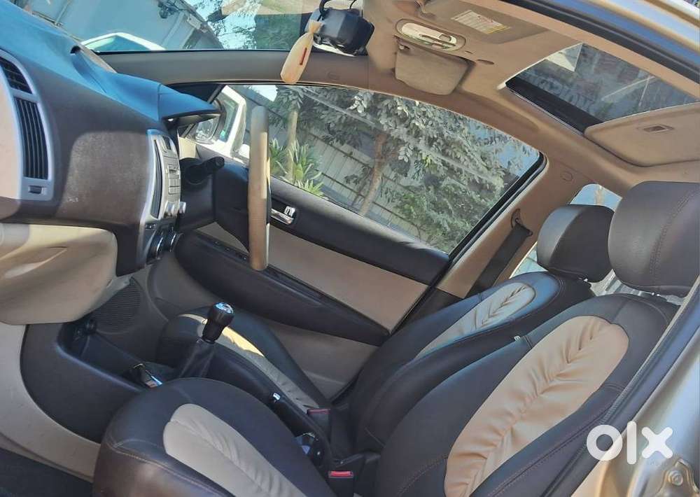 Hyundai I20 2009-2011 1.4 Asta Optional With Sunroof, 2011, Petrol
