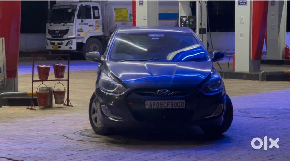 Hyundai Verna Fluidic 2012