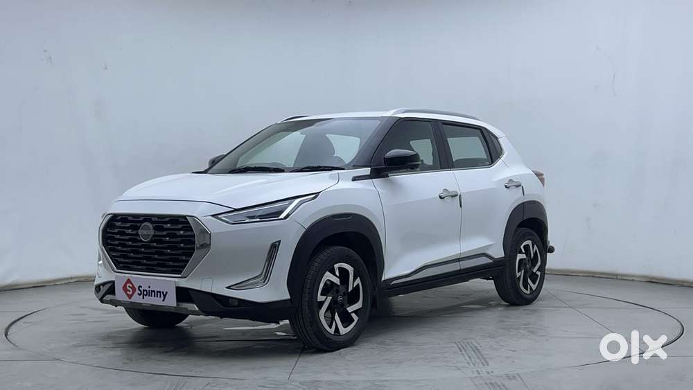 Nissan Magnite 1.0 Xv Premium, 2023, Petrol