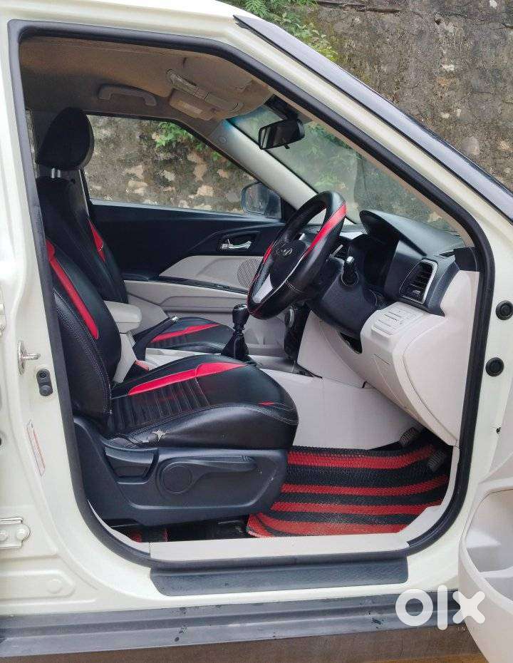 Mahindra Xuv300 W8, 2020, Petrol