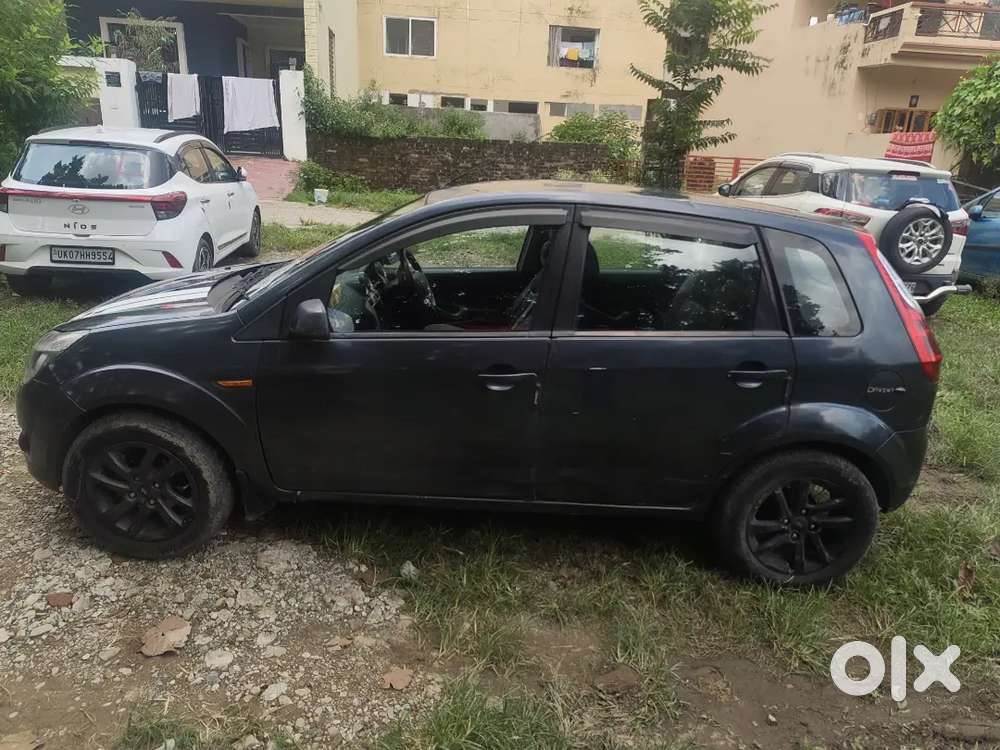 Ford Figo Diesel Zxi 2010