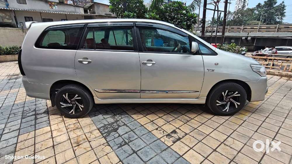 Toyota Innova 2.5 E Diesel Ps 8-seater, 2013, Diesel