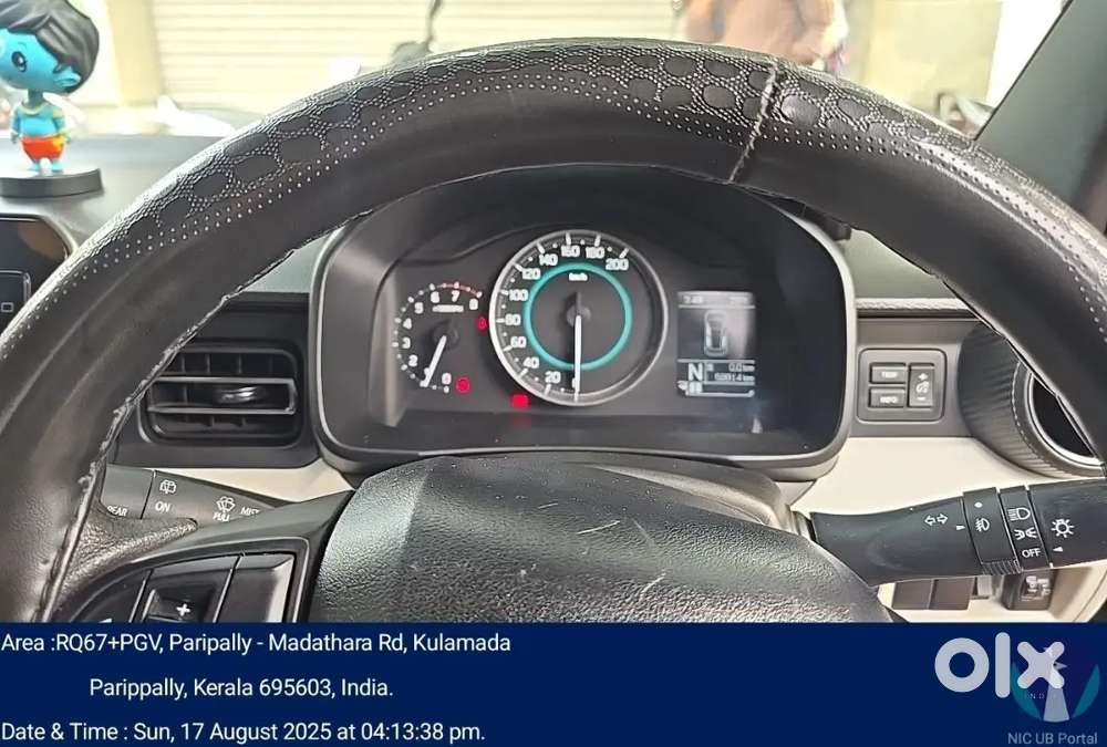Lady Doctor Use Vehicle