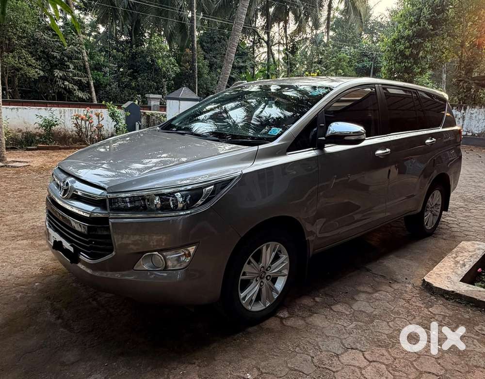 Toyota Innova Crysta 2.8z 2016