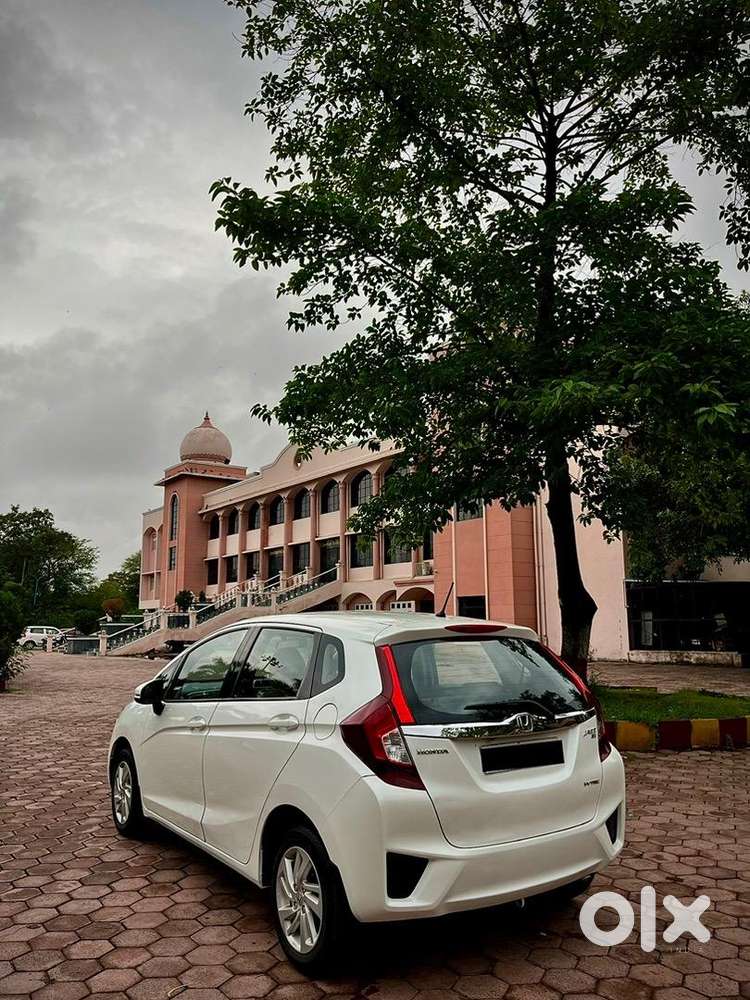 Honda Jazz I-vtec 2017 Single Owner Petrol
