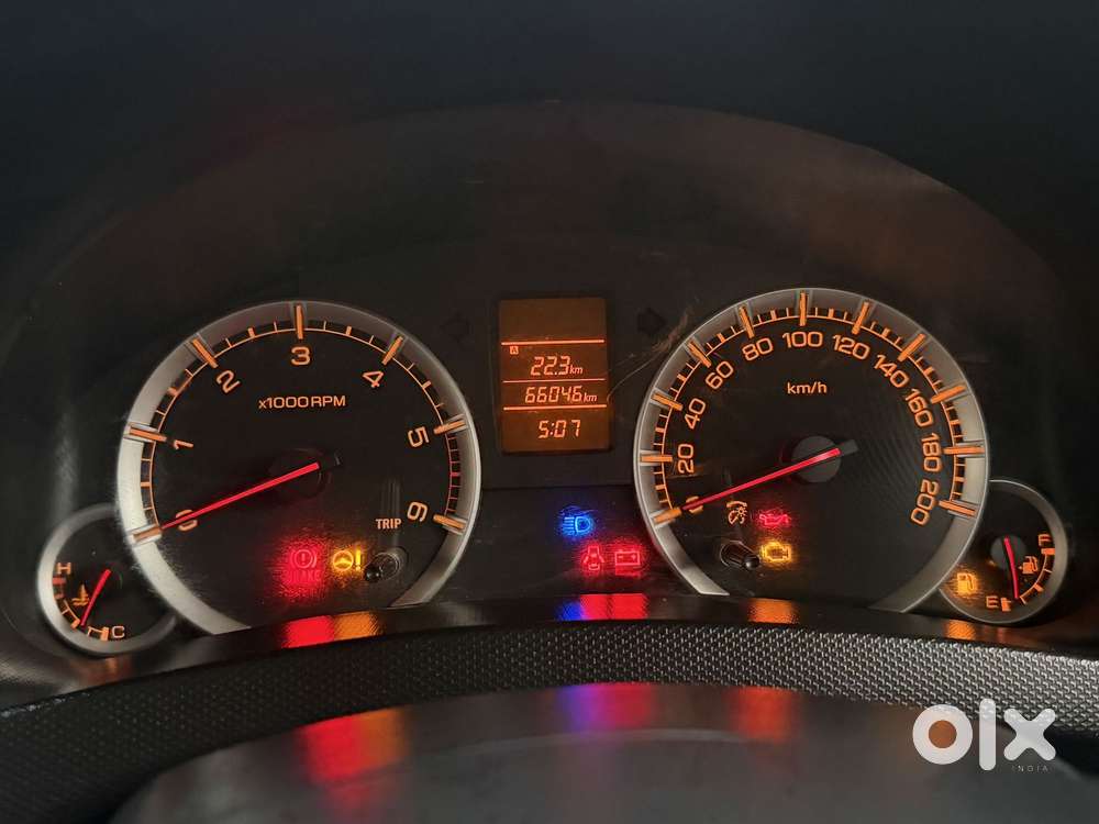 Maruti Suzuki Swift Vxi + Manual, 2014, Petrol