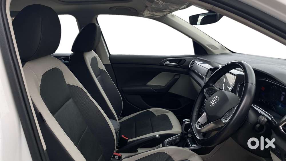 Volkswagen Taigun 1.0 Tsi Topline At, 2023, Petrol