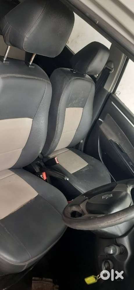 Maruti Suzuki Swift Vxi With Abs, 2012, Petrol
