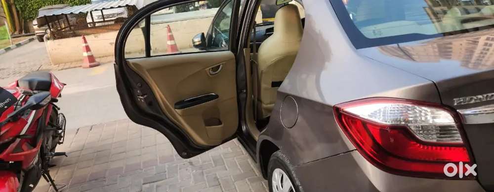 Honda Amaze 2017 Edition