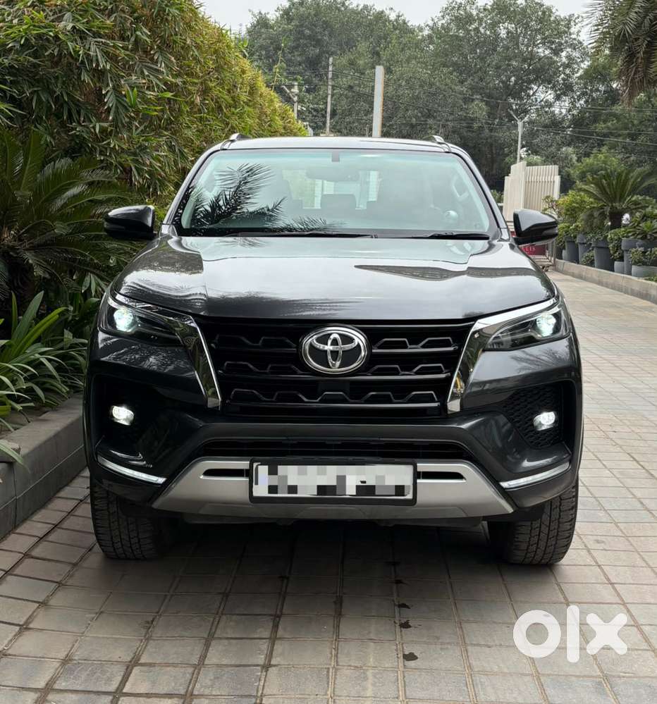 Toyota Fortuner 4x2 At 2.7 Petrol, 2022, Petrol