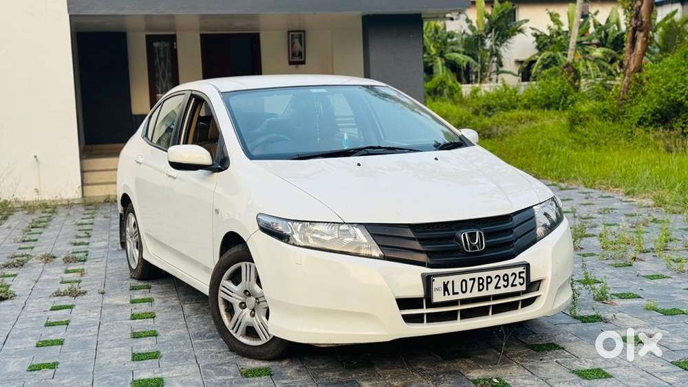Well Maintained Doctor Used Honda City 2010