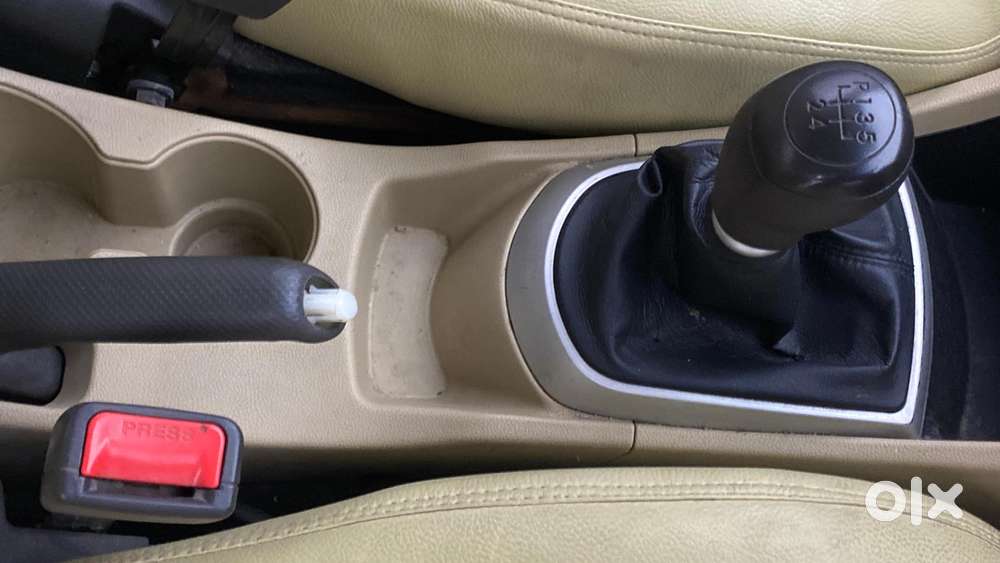 Hyundai Verna Fluidic 1.6 Vtvt Sx, 2013, Petrol