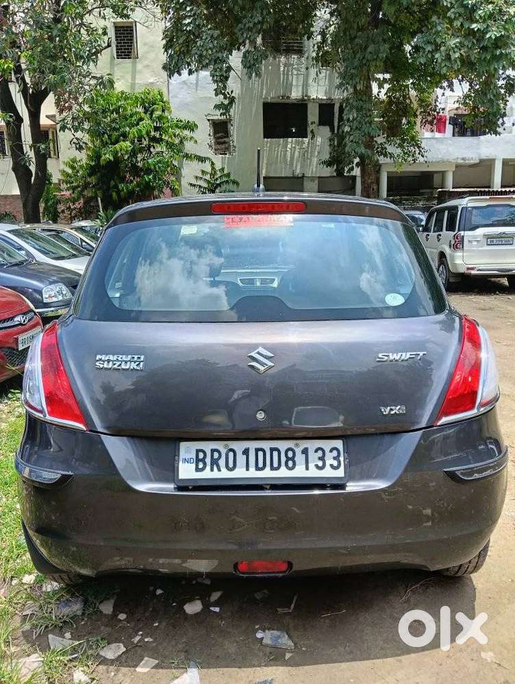 Maruti Suzuki Swift Vxi + Manual, 2017, Petrol