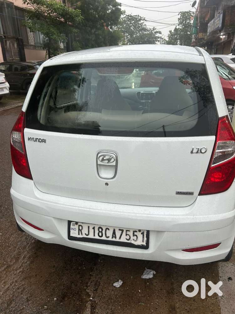 Hyundai I10 2012 Petrol 76000 Km Driven