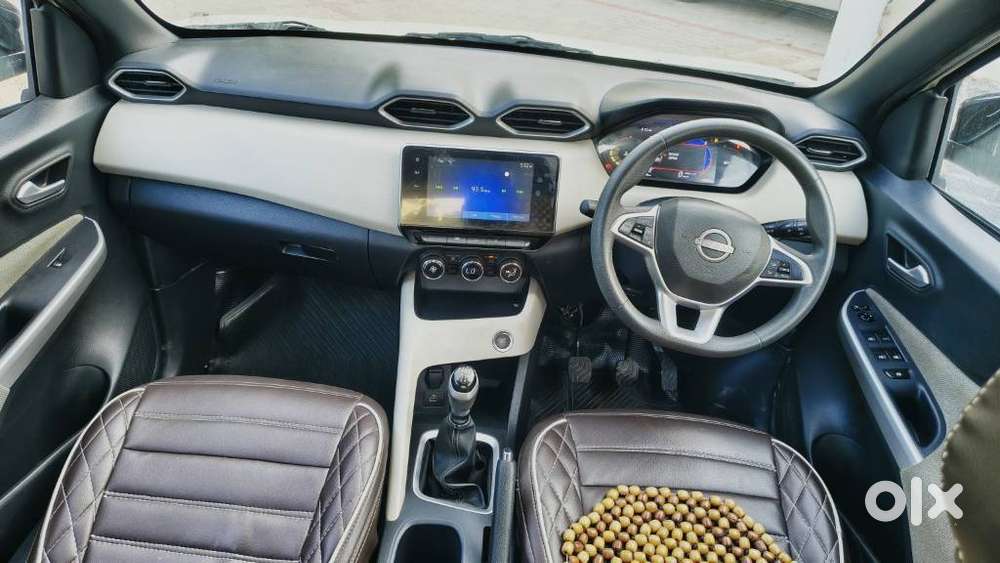 Nissan Magnite 1.0 Xv, 2022, Petrol