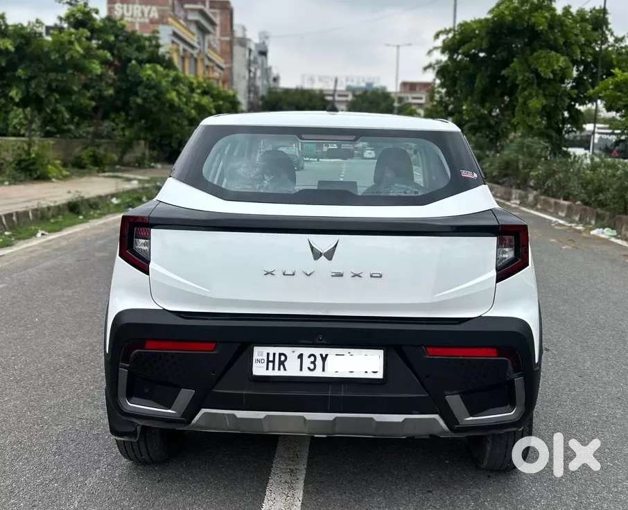 Mahindra Xuv 3xo, 2025, Petrol