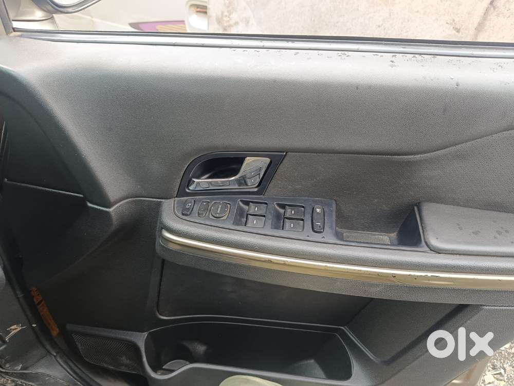 Tata Hexa Xta, 2017, Diesel