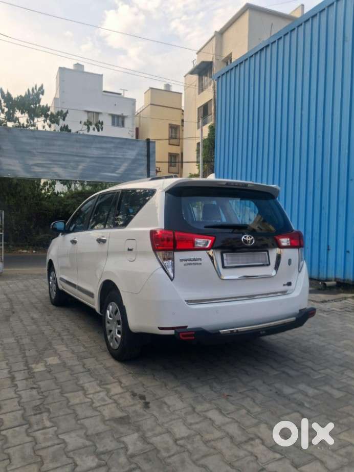Toyota Innova Crysta 2.4 Gx Mt, 2025, Diesel
