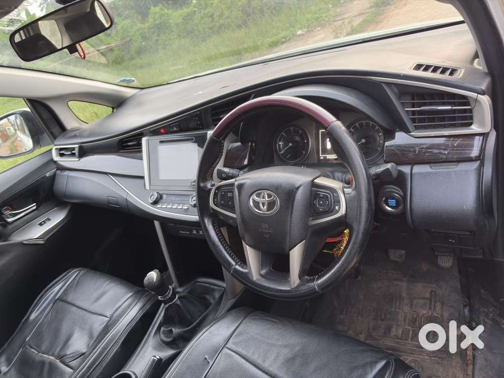 Toyota Innova Crysta 2.4 V 8 Str, 2018, Diesel