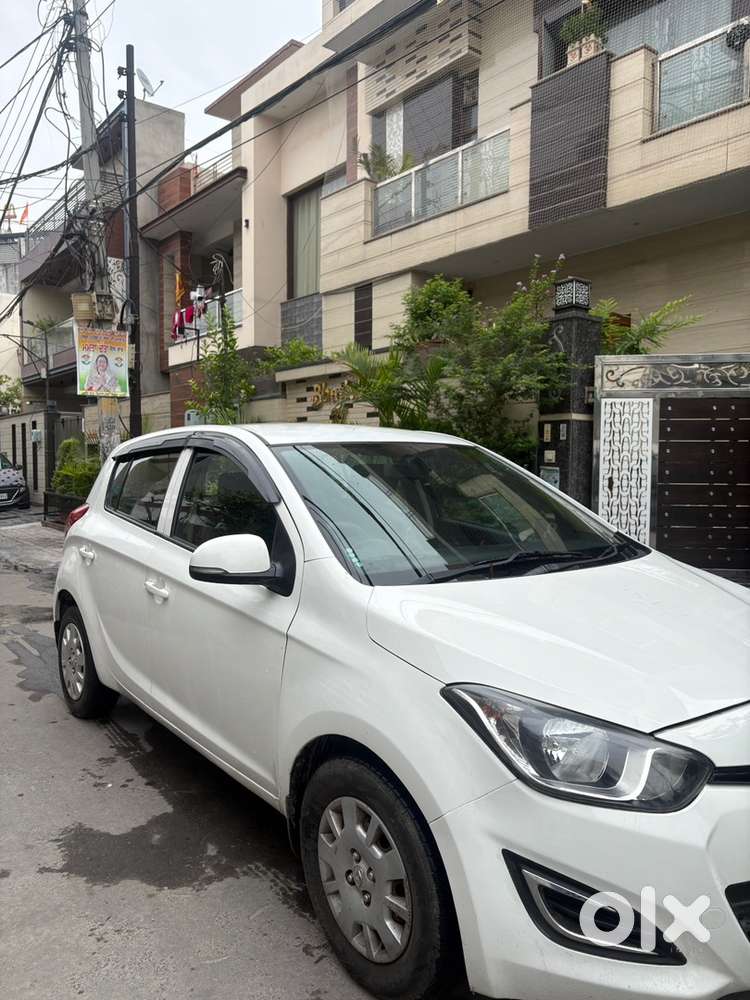 2013 Hyundai I20 Magna Diesel Manual Car