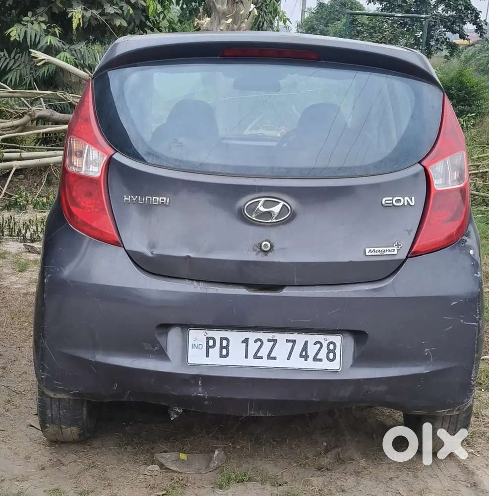 Hyundai Eon Magna 2016 Petrol New Battery