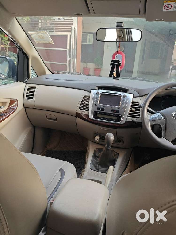 Toyota Innova Diesel 2014
