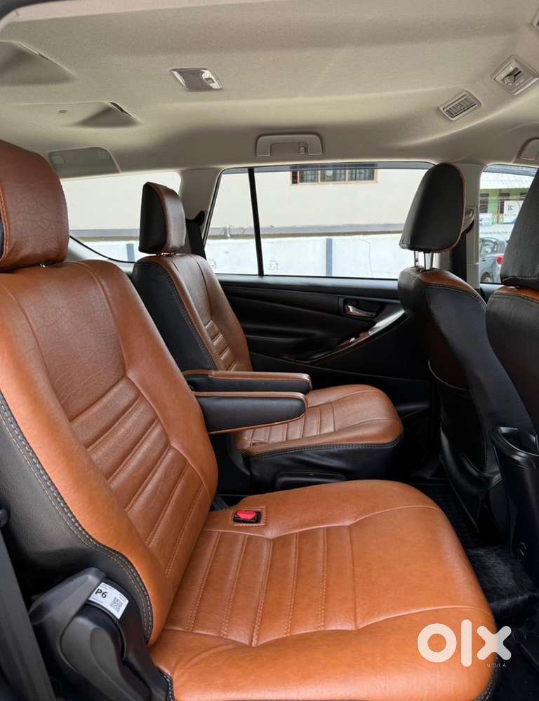Innova Crysta Gx+ 2025