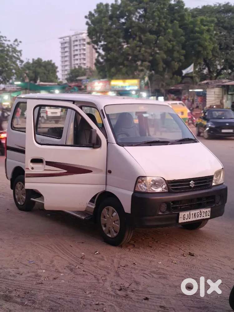 Maruti Suzuki Eeco 2011
